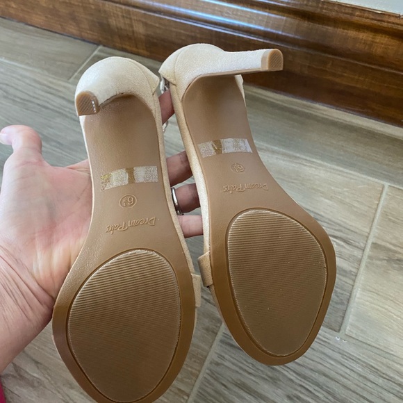 Dream Paris Nude Heel - Picture 5 of 7